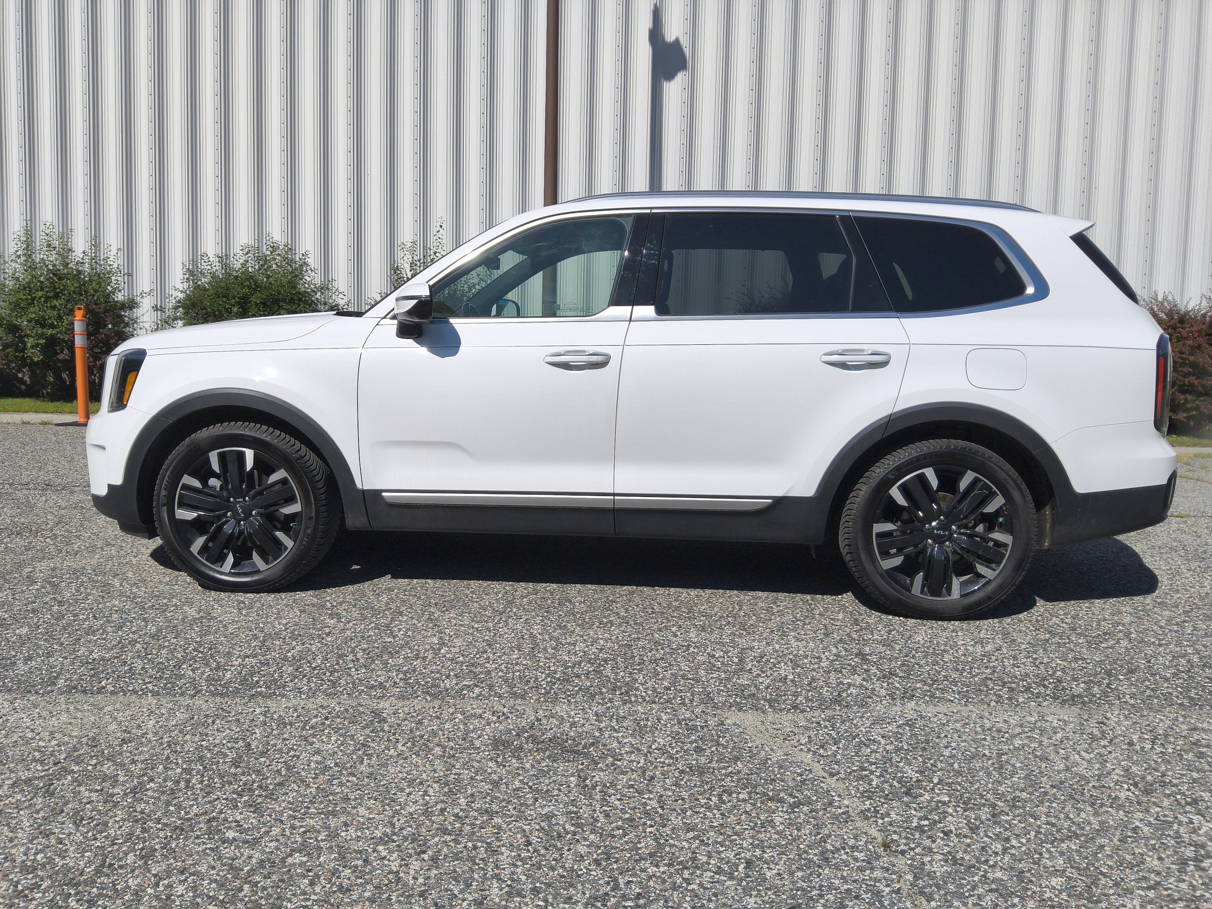 Used 2023 Kia Telluride SX Prestige AWD/4WD image 4