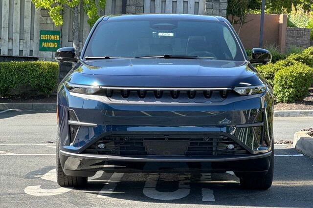 New 2025 Jeep Wagoneer Launch Edition image 6