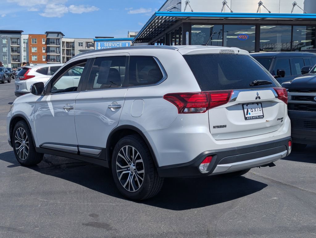 Used 2016 Mitsubishi Outlander GT AWD/4WD image 7