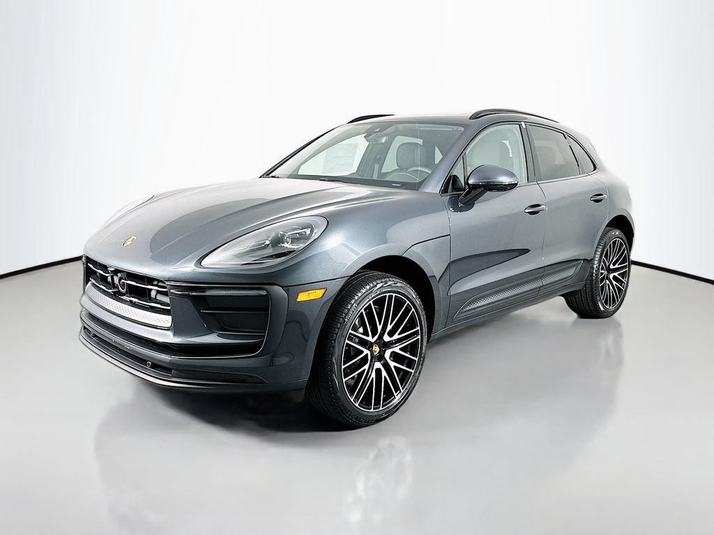 Certified 2026 Porsche Macan AWD/4WD image 1