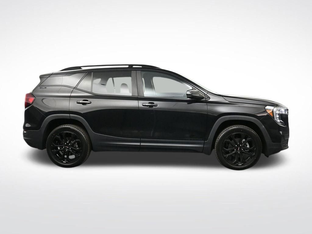 Used 2022 GMC Terrain SLE w/ Driver Convenience Package AWD/4WD image 6