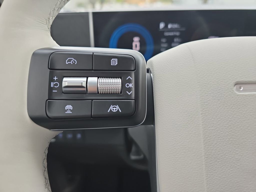 New 2026 Hyundai Santa Fe SE image 18