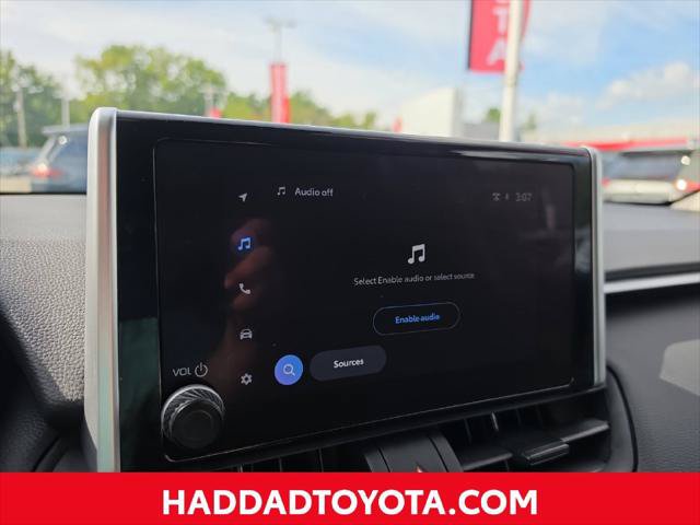 Certified 2024 Toyota RAV4 LE AWD/4WD image 18