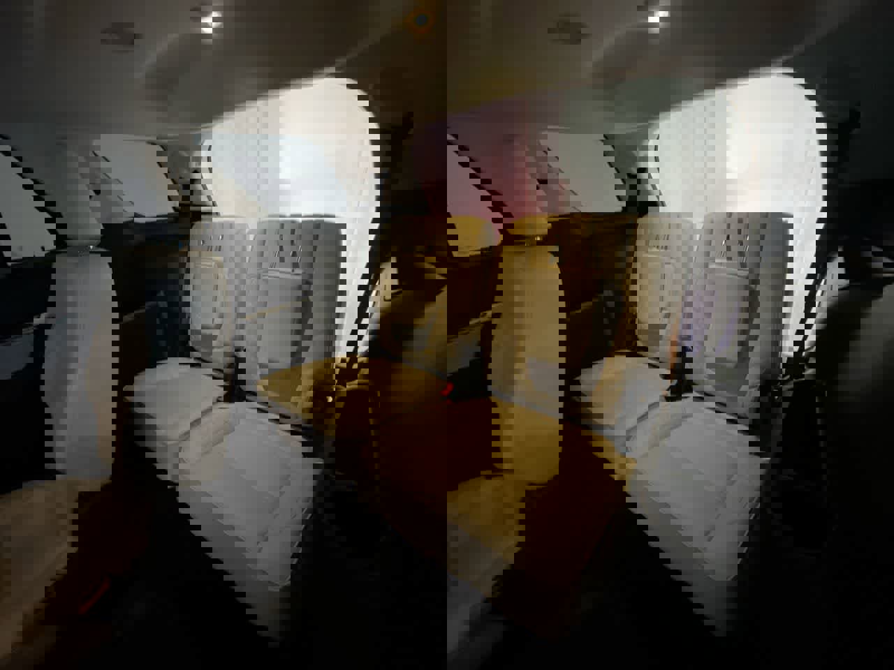 Used 2018 Ford Explorer Platinum image 24