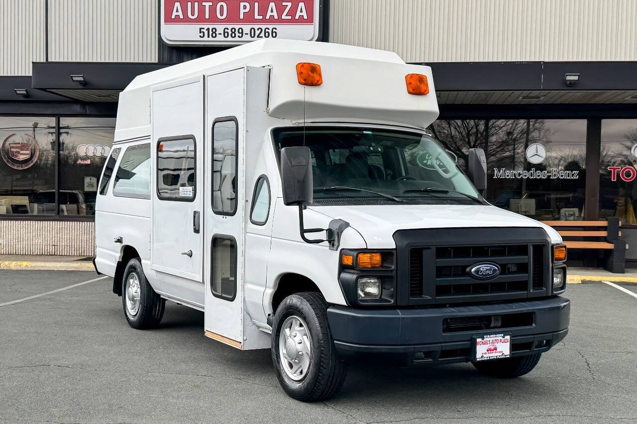 Used 2011 Ford E-350 and Econoline 350 Extended Super Duty w/ PWR Group RWD image 6