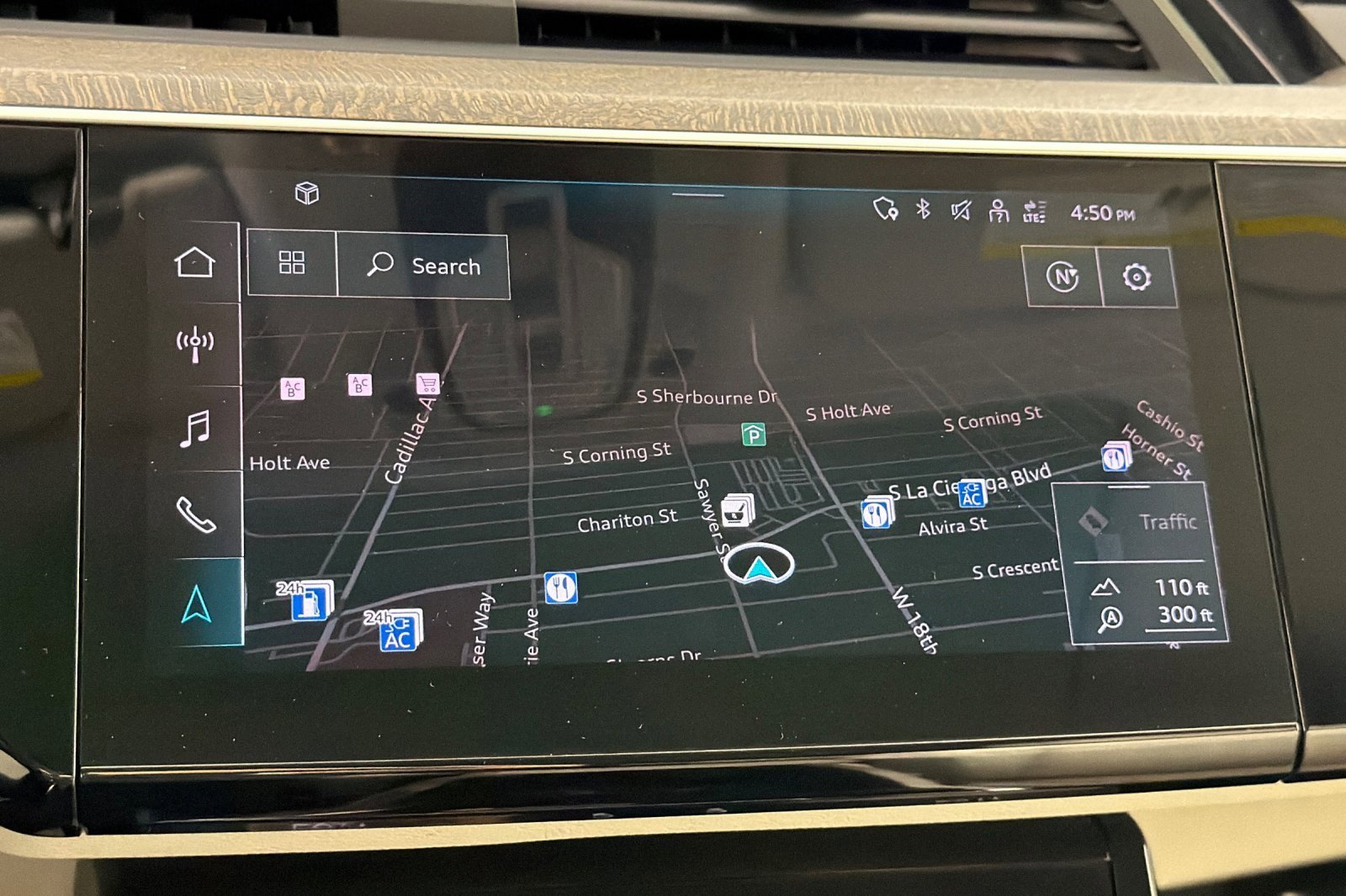 Used 2023 Audi e-tron Premium Plus AWD/4WD image 18