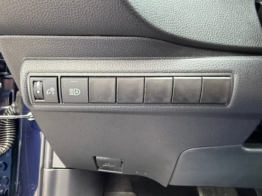 Certified 2021 Toyota Corolla XLE FWD image 22