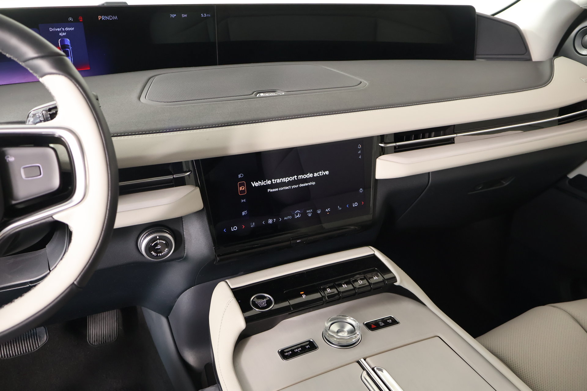 New 2026 Lincoln Navigator Premiere AWD/4WD image 5