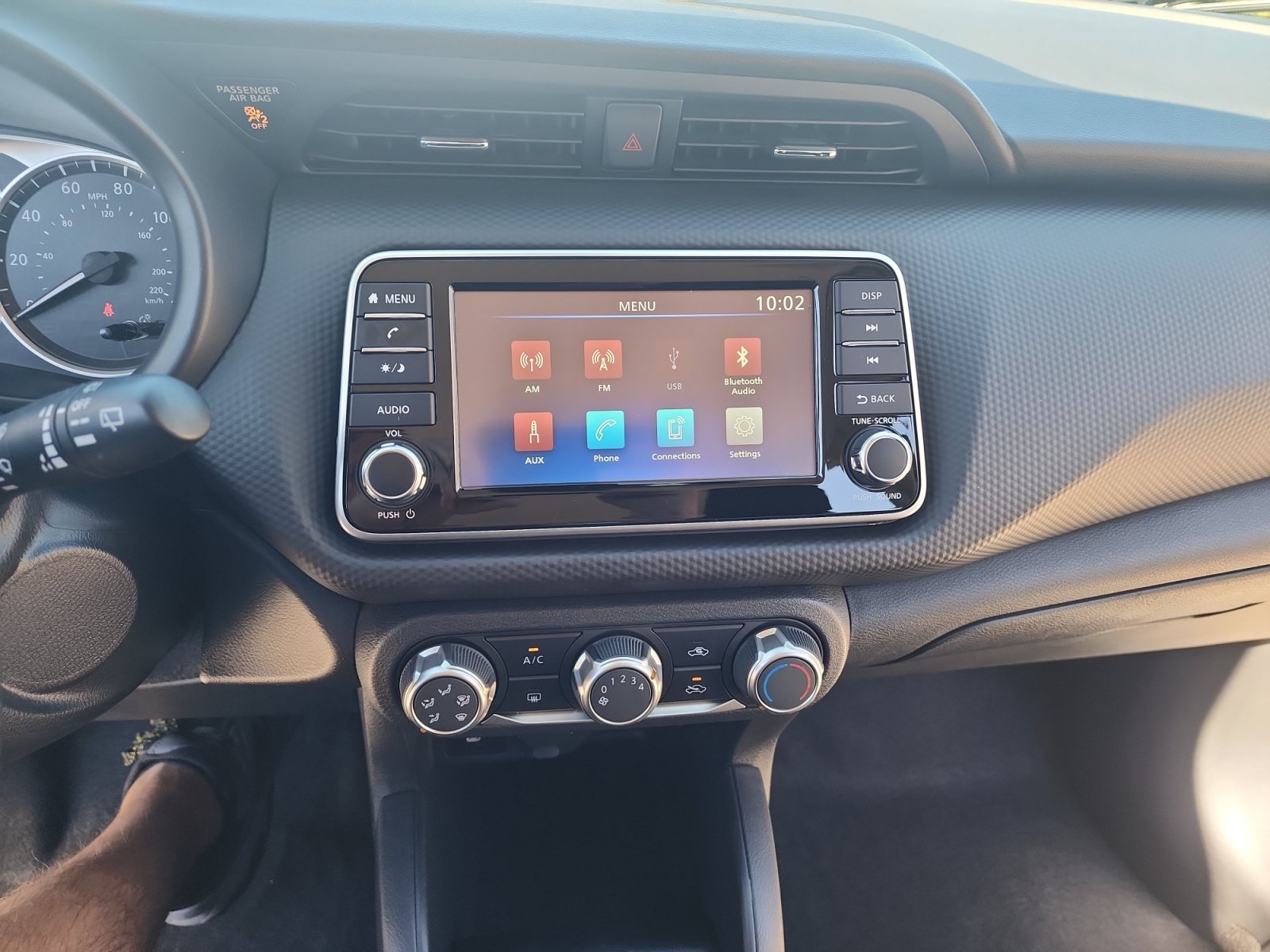 Used 2024 Nissan Kicks S FWD image 28