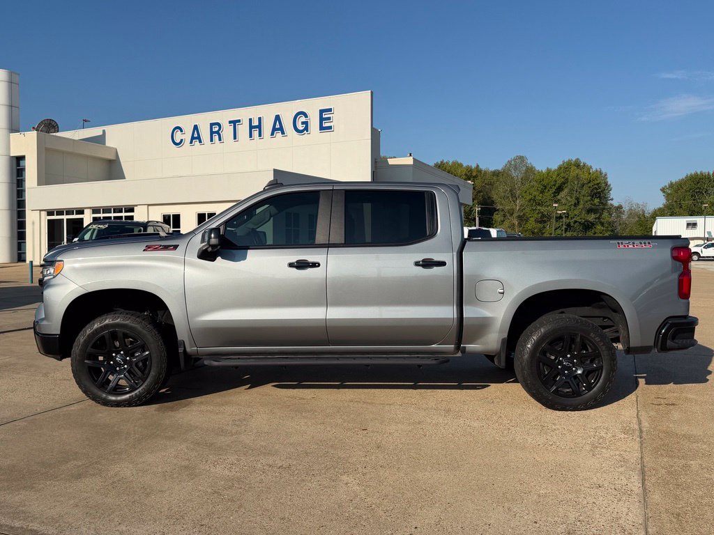 Used 2023 Chevrolet Silverado 1500 LT Trail Boss w/ LT Trail Boss Premium Package AWD/4WD image 4