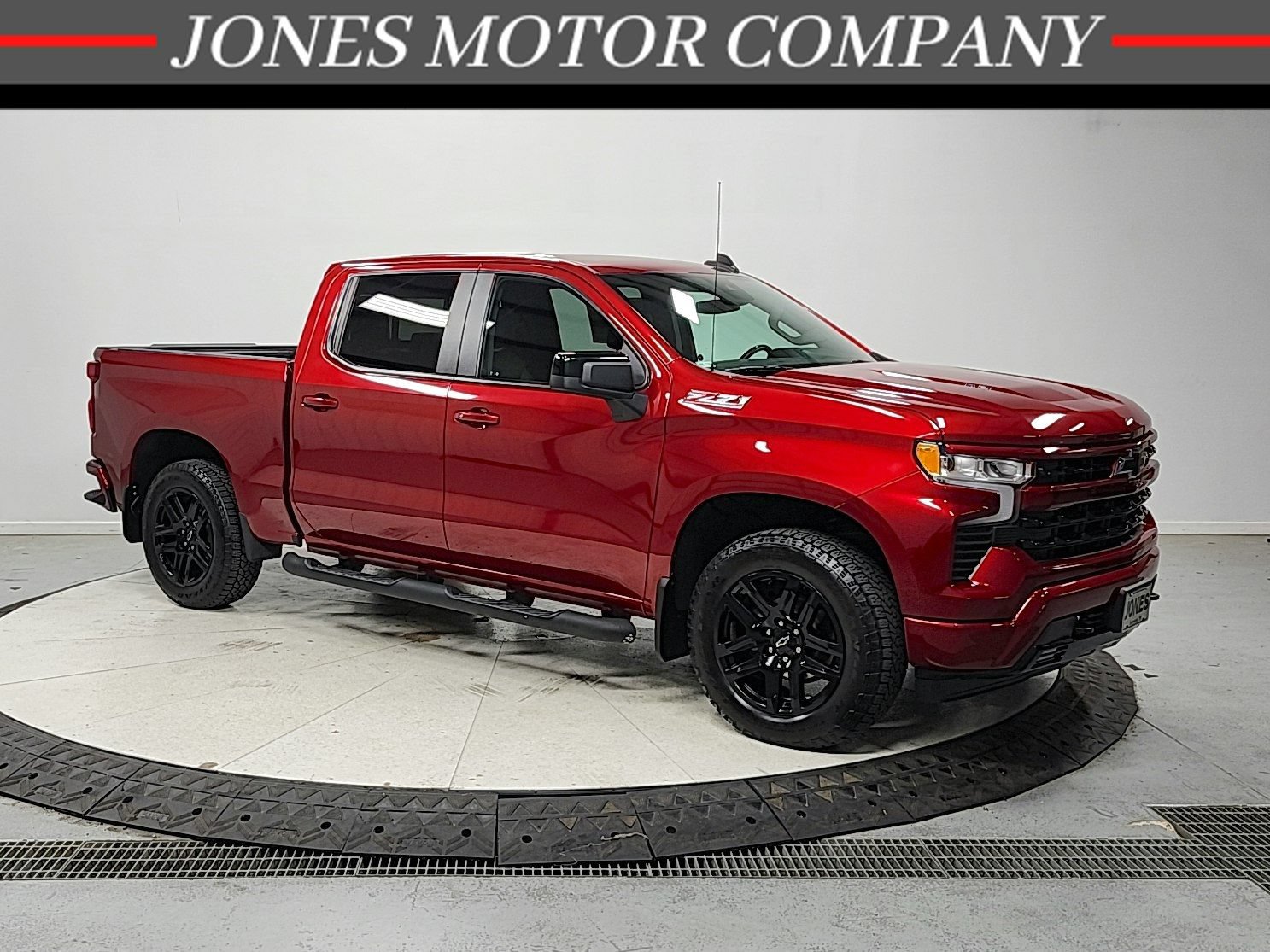 Used 2022 Chevrolet Silverado 1500 RST w/ Convenience Package II AWD/4WD image 1