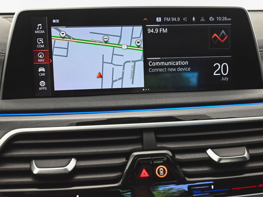 Used 2022 BMW 750i xDrive w/ M Sport Package AWD/4WD image 16