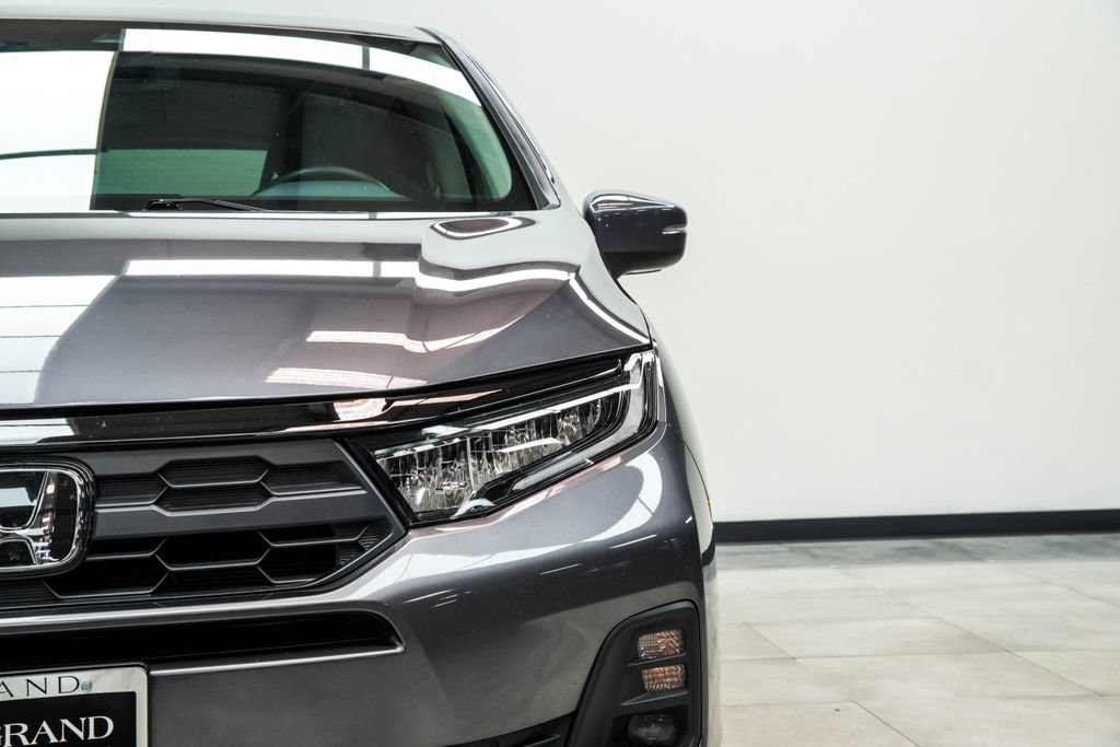 Used 2025 Honda Odyssey EX-L image 8