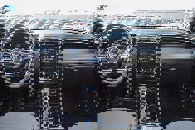 Used 2024 Hyundai Santa Cruz SE image 5