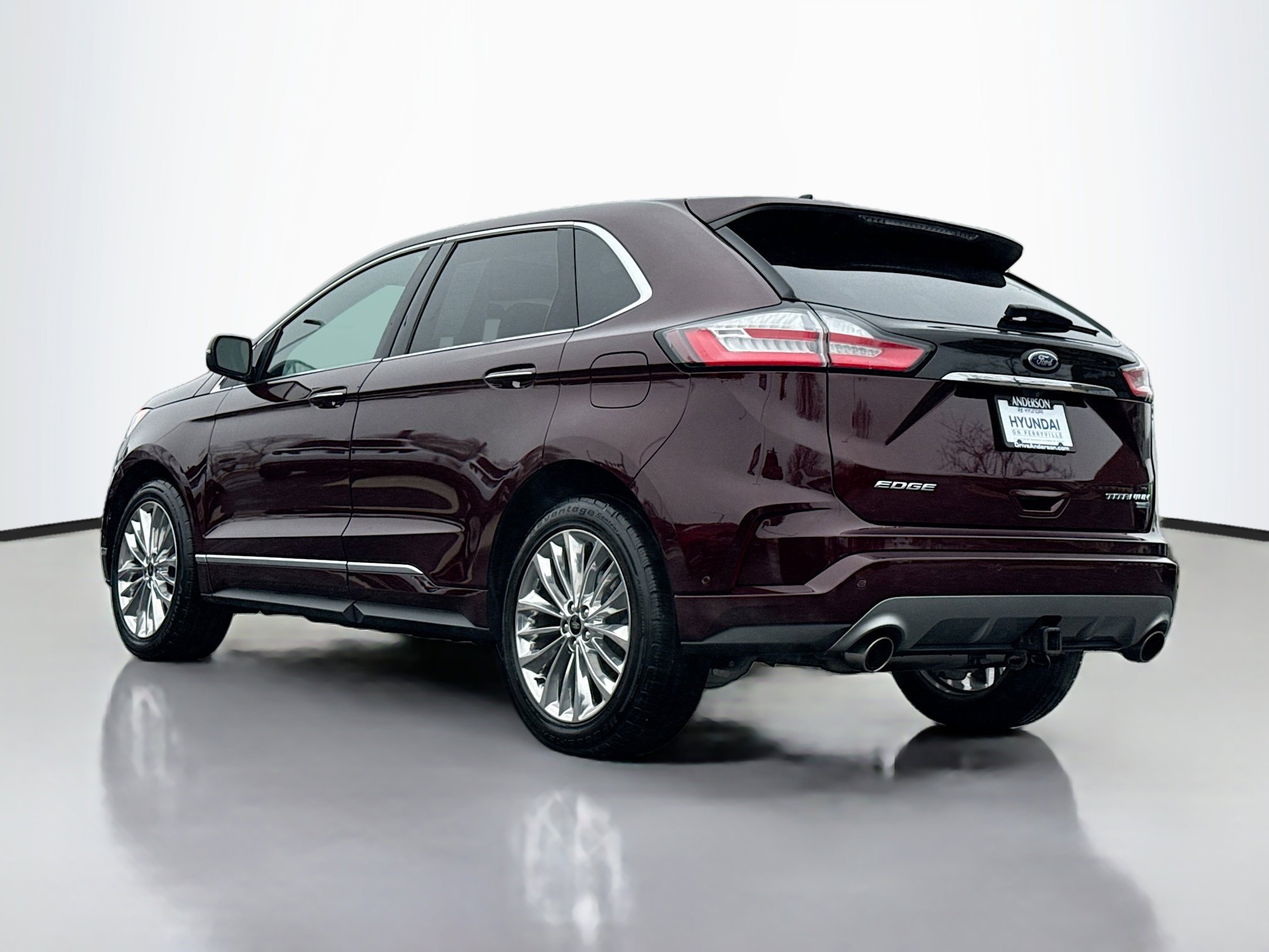 Used 2020 Ford Edge Titanium w/ Equipment Group 301A image 14