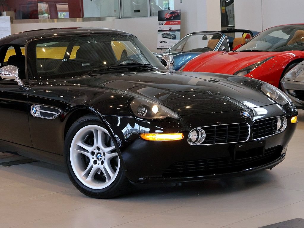 Used 2001 BMW Z8 RWD image 8