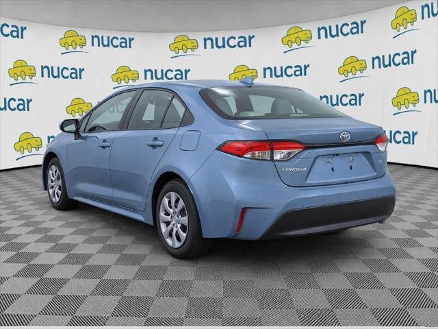 Certified 2023 Toyota Corolla LE w/ Carpet Mat Package (TMS) FWD image 4