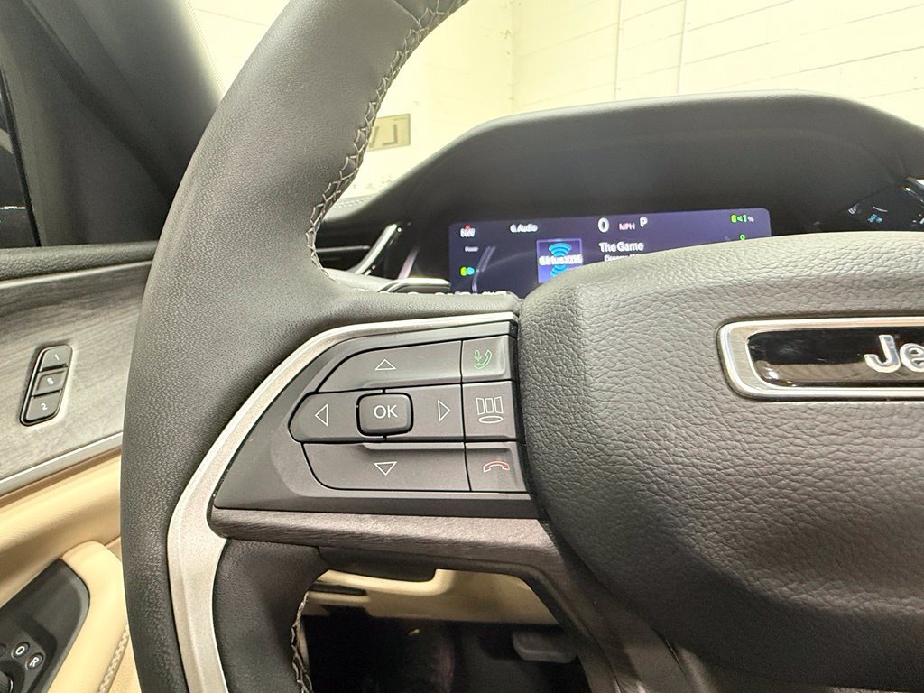 Used 2022 Jeep Grand Cherokee Limited 4xe w/ Luxury Tech Group II AWD/4WD image 26