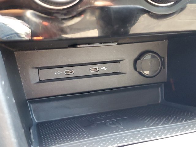 Certified 2024 Volkswagen Taos SE FWD image 27