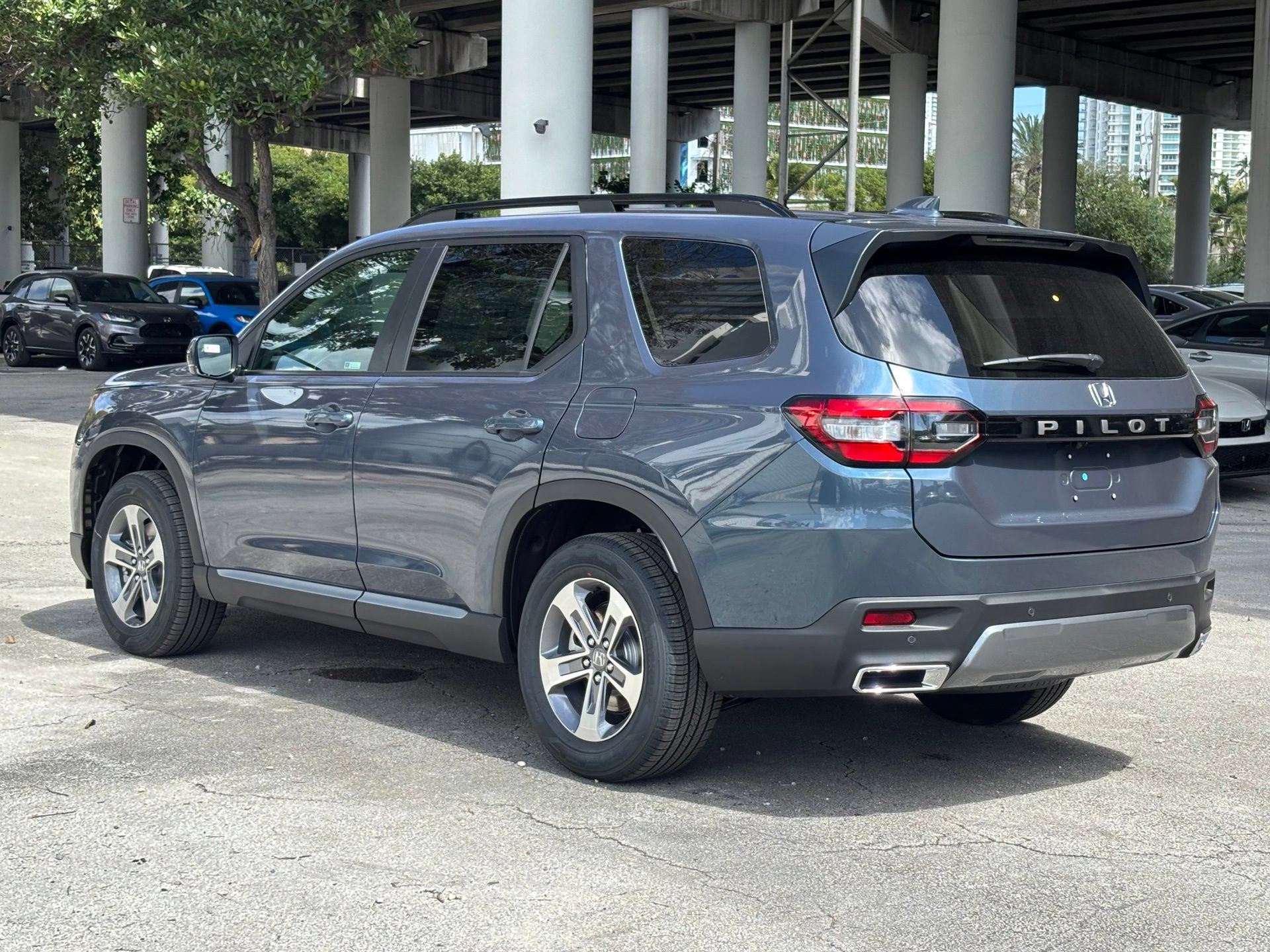 New 2026 Honda Pilot EX-L image 7