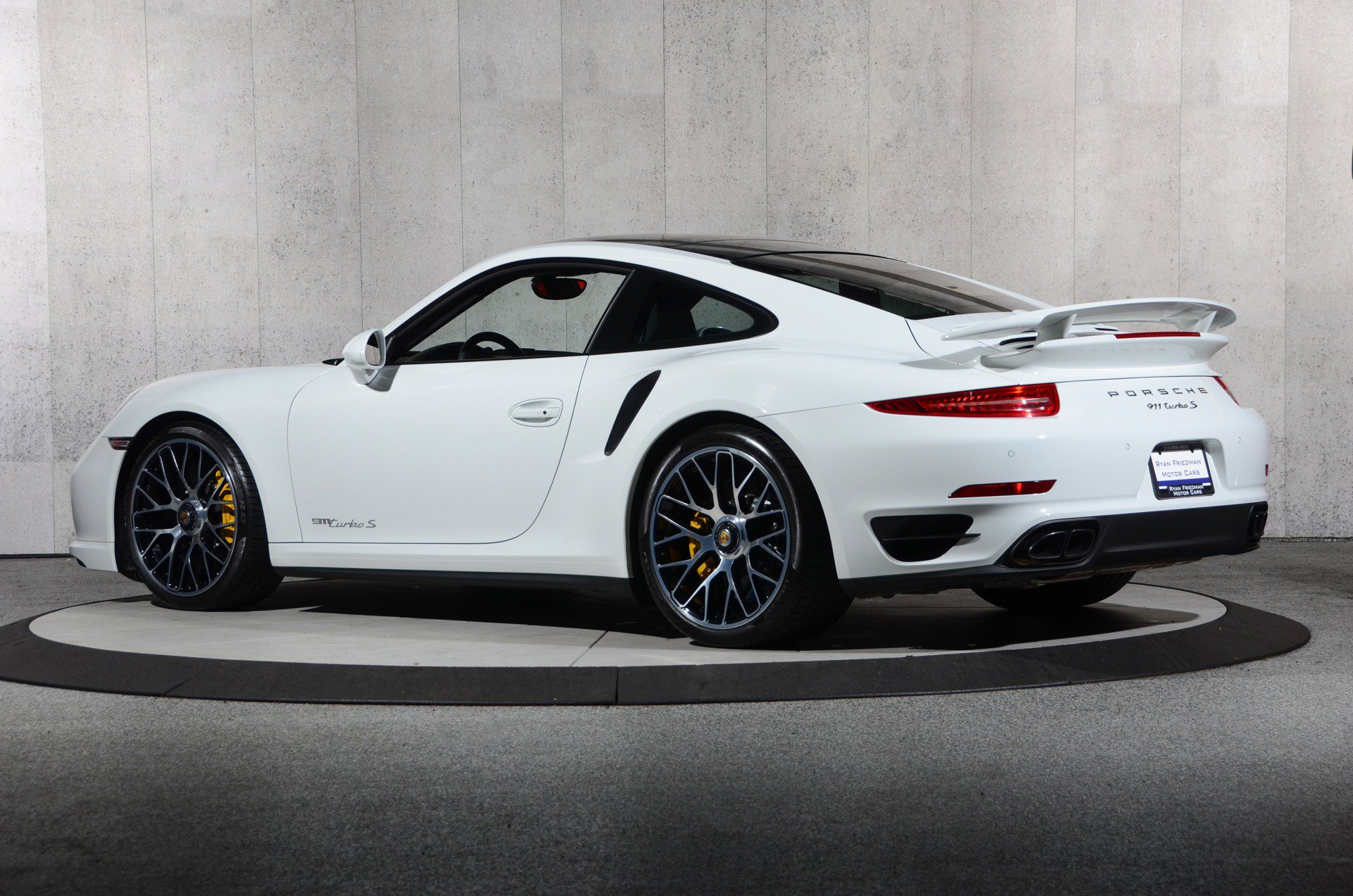 Used 2014 Porsche 911 Turbo S AWD/4WD image 9