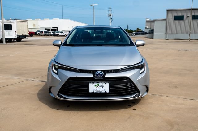Certified 2023 Toyota Corolla XLE FWD image 2