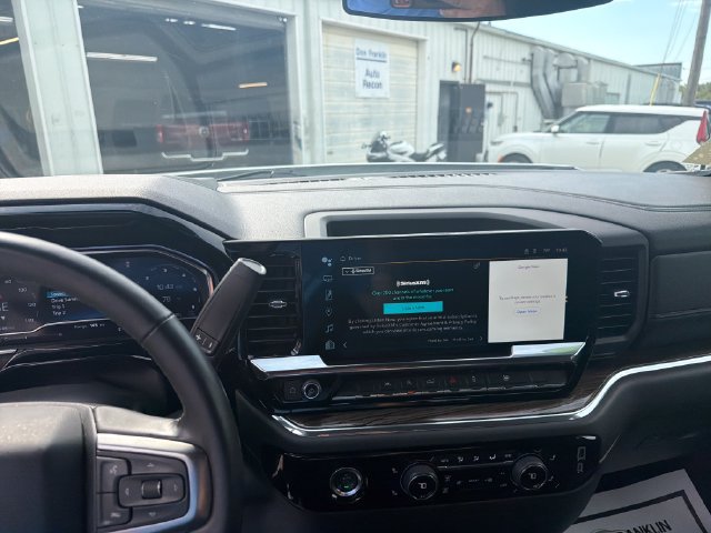 Used 2024 Chevrolet Silverado 1500 LT AWD/4WD image 21