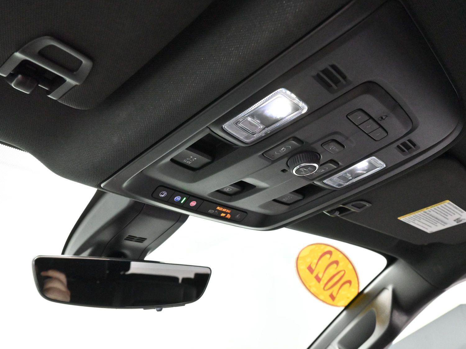 Used 2022 Chevrolet Suburban High Country image 30