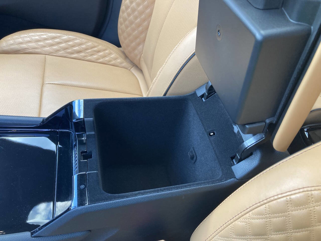 Used 2023 Jeep Grand Cherokee L Summit w/ Advanced Protech Group IV image 68