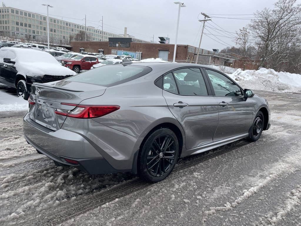 Used 2025 Toyota Camry SE AWD/4WD image 8