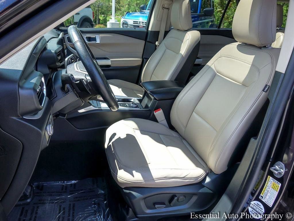 Used 2020 Ford Explorer XLT w/ Equipment Group 202A AWD/4WD image 9