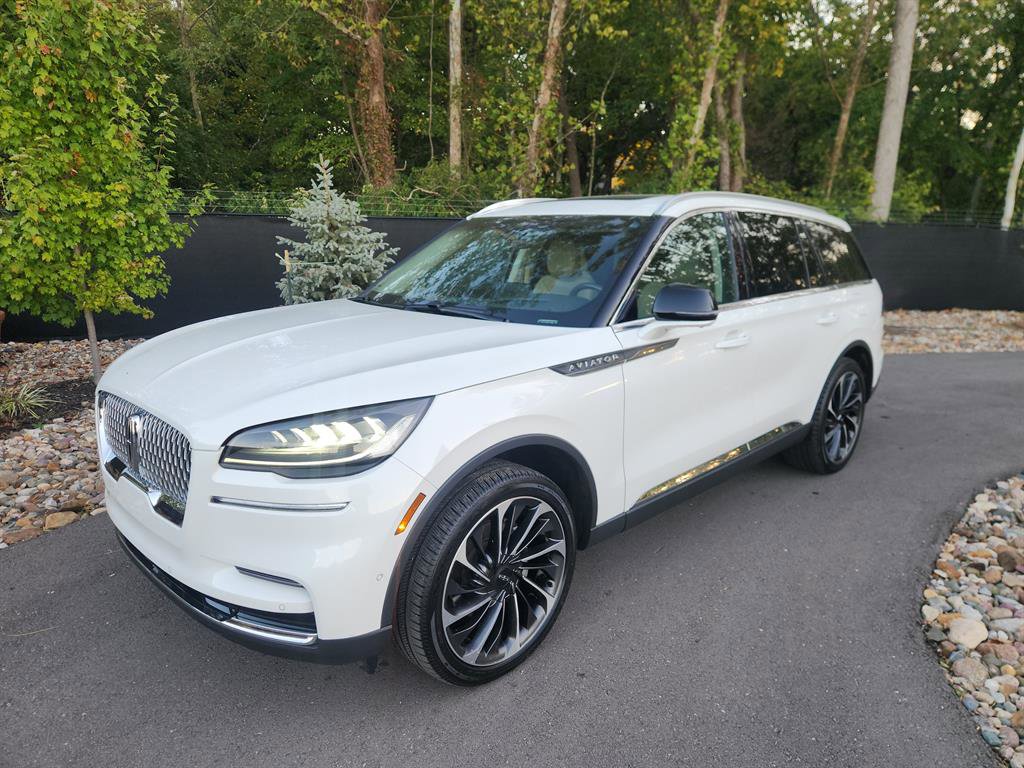Certified 2022 Lincoln Aviator Reserve w/ Equipment Group 201A AWD/4WD image 1