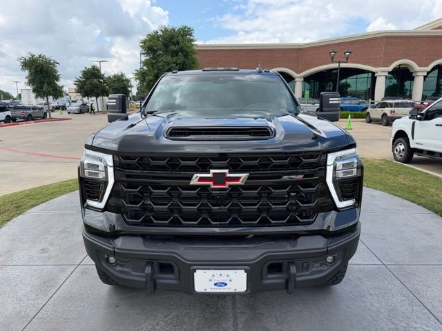 Used 2024 Chevrolet Silverado 2500 ZR2 w/ ZR2 Bison Edition AWD/4WD image 2