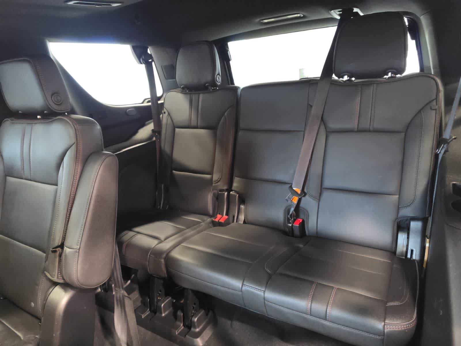Used 2022 Chevrolet Tahoe RST w/ Luxury Package AWD/4WD image 36