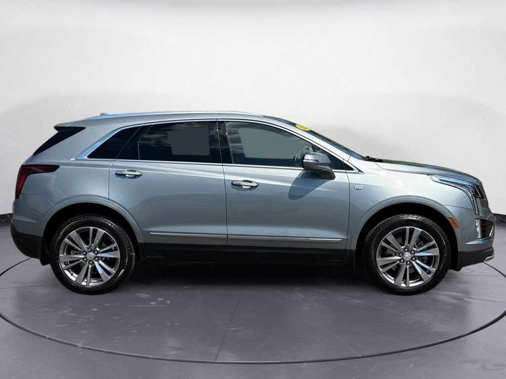 Used 2024 Cadillac XT5 Premium Luxury w/ Technology Package FWD image 8