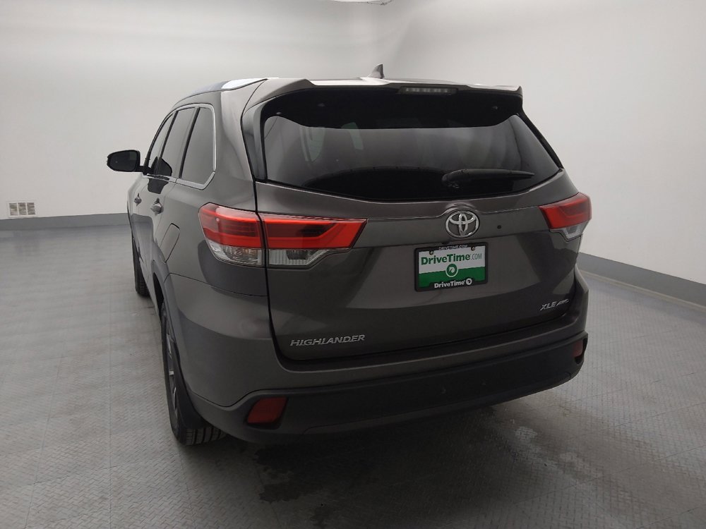 Used 2019 Toyota Highlander XLE image 6