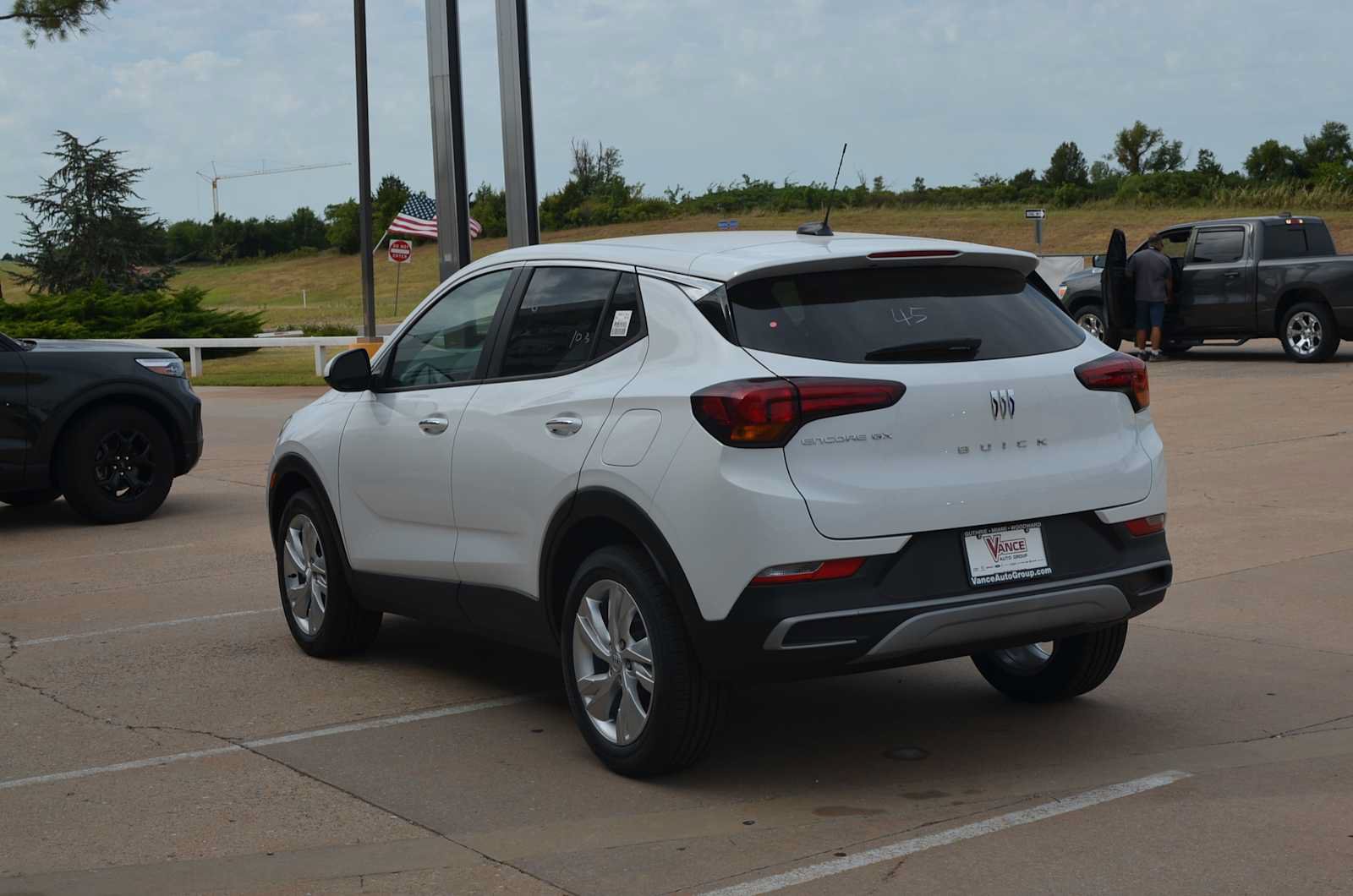 New 2026 Buick Encore GX Preferred w/ Comfort Package FWD image 5