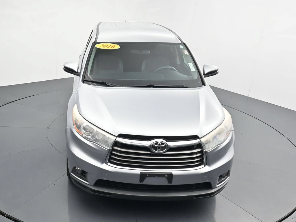 Used 2016 Toyota Highlander Plus AWD/4WD image 28
