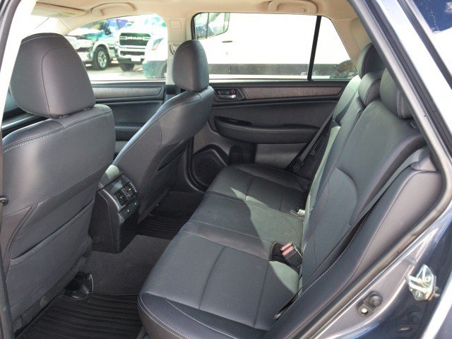 Used 2017 Subaru Outback 3.6R Limited AWD/4WD image 28