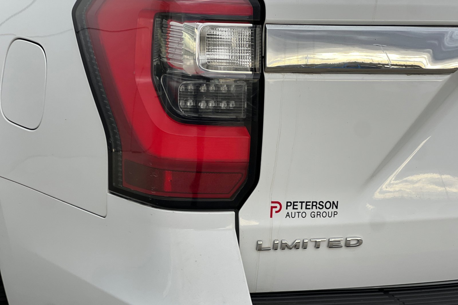 Used 2020 Ford Expedition Max Limited image 25