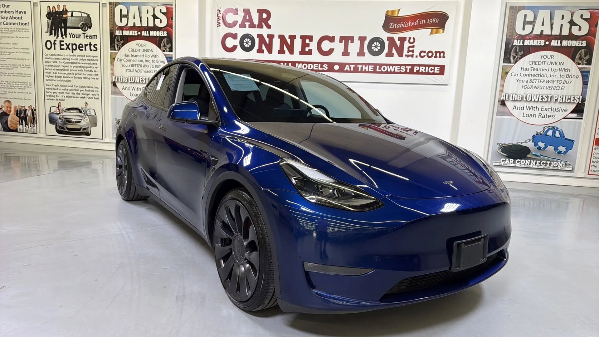Used 2024 Tesla Model Y Performance AWD/4WD image 2