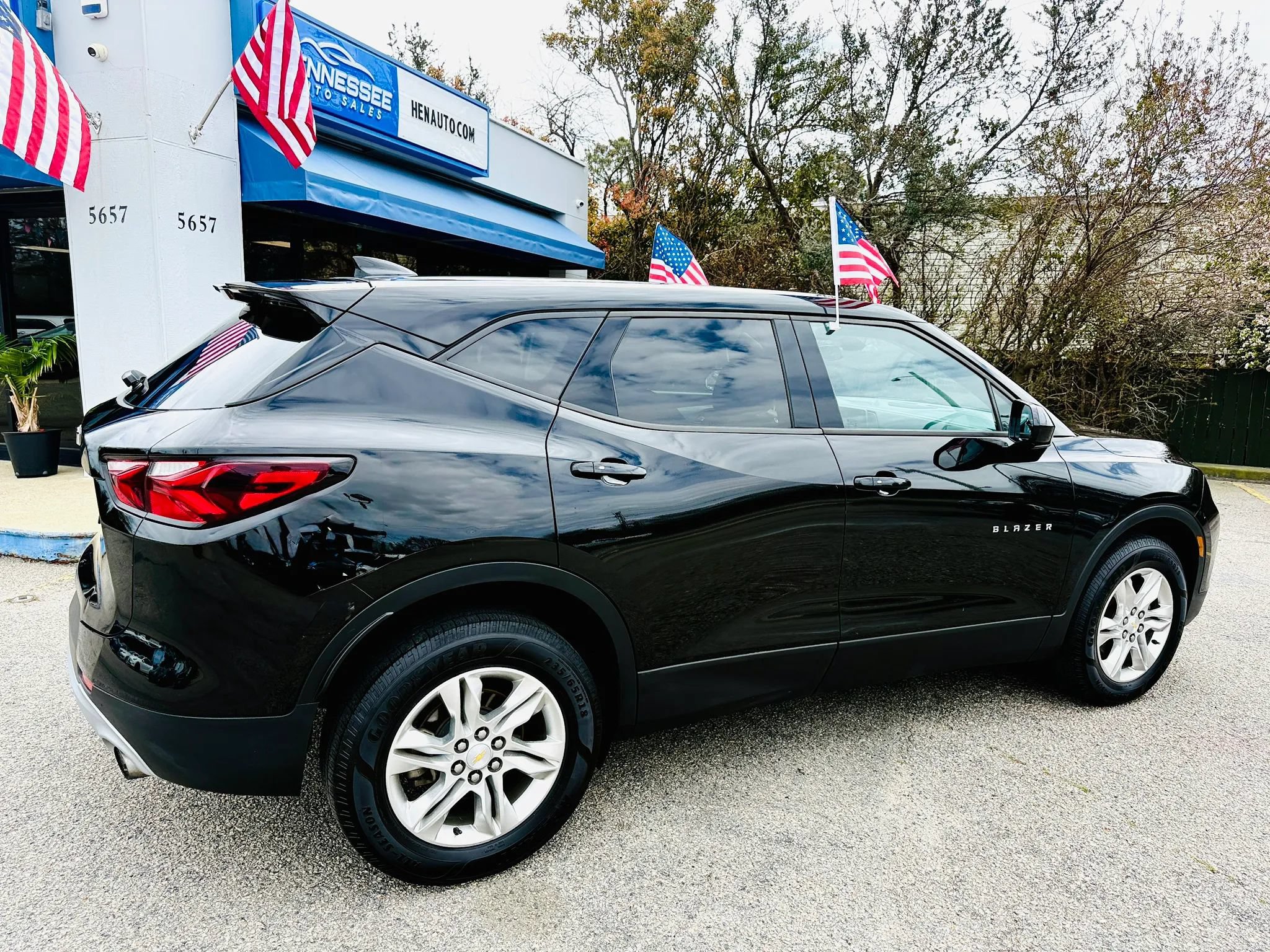 Used 2019 Chevrolet Blazer LT FWD image 8