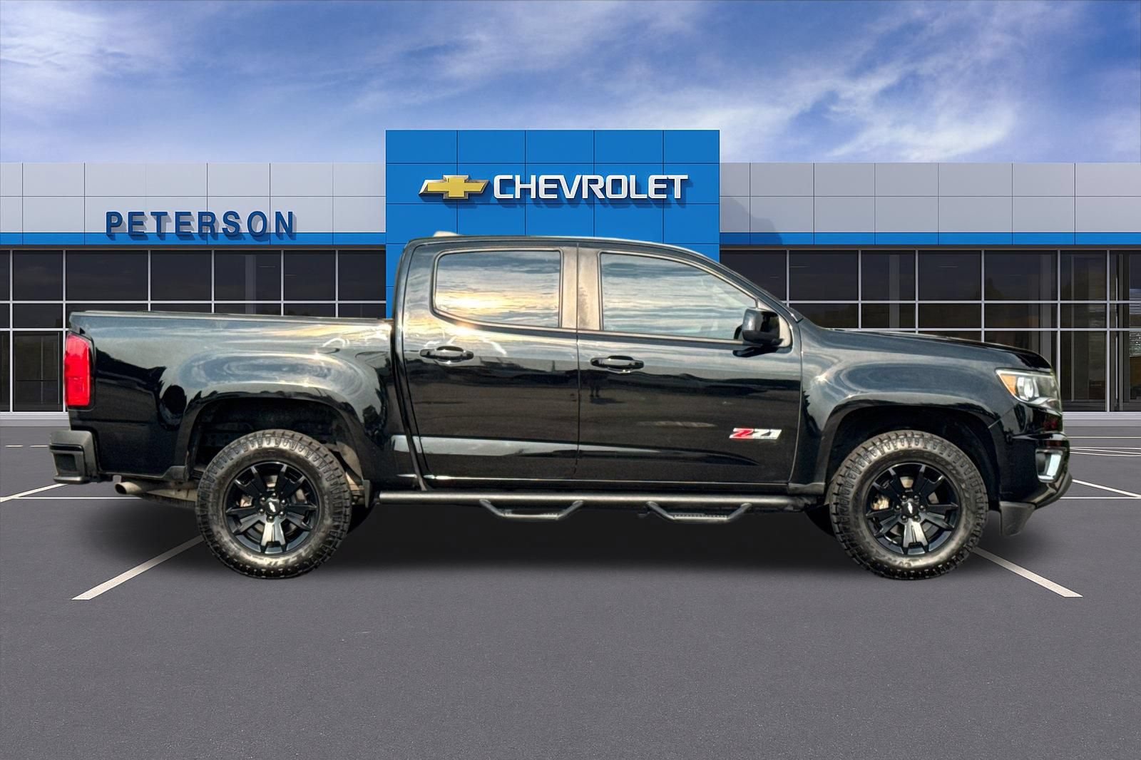 Certified 2019 Chevrolet Colorado Z71 w/ Z71 Midnight Edition AWD/4WD image 3