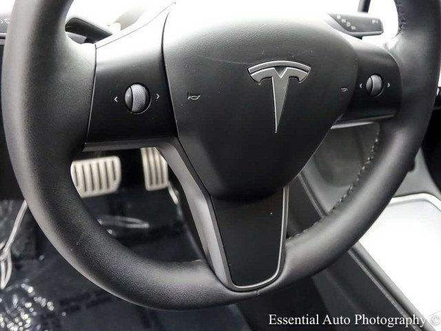 Used 2023 Tesla Model Y Performance AWD/4WD image 16