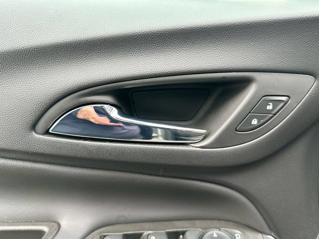 Used 2024 Chevrolet Equinox LT w/ LPO, Floor Liner Package FWD image 46