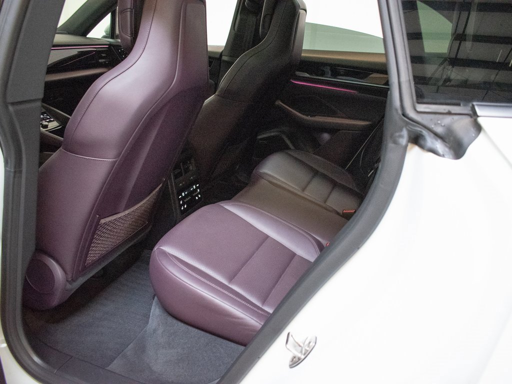 Certified 2025 Porsche Macan 4 Electric image 23