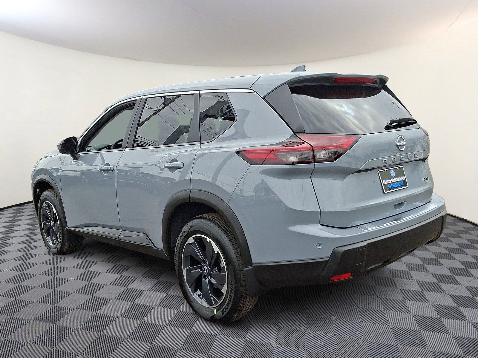 Used 2026 Nissan Rogue SV w/ Cold Weather Package AWD/4WD image 5
