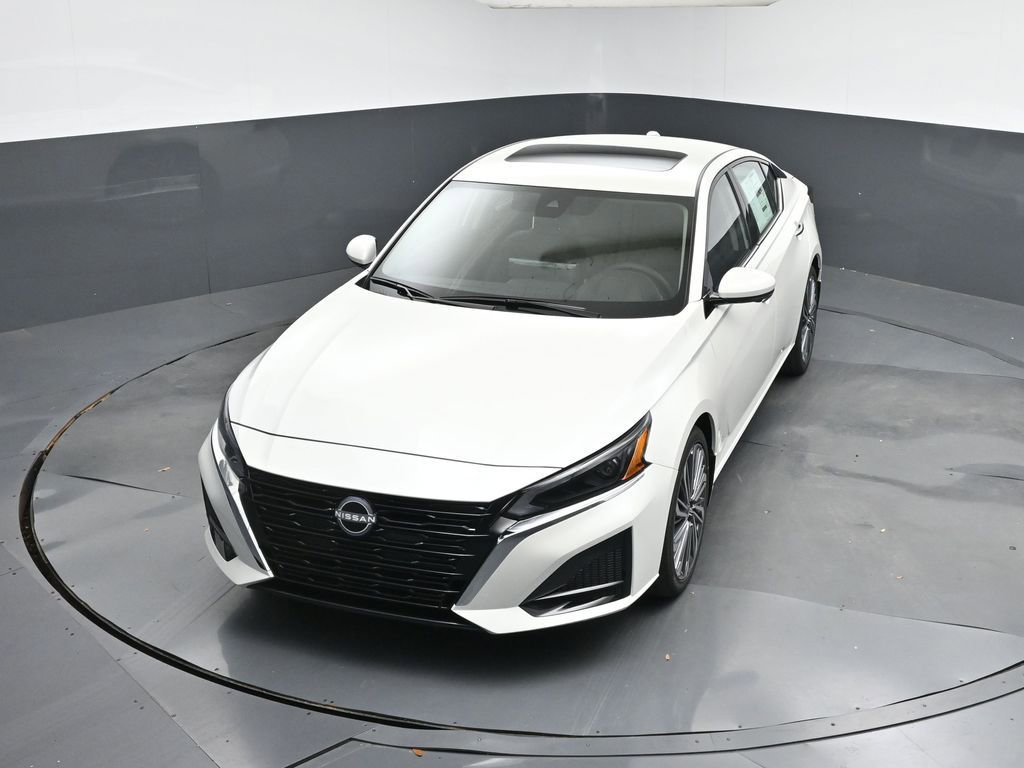 New 2025 Nissan Altima 2.5 SL image 17