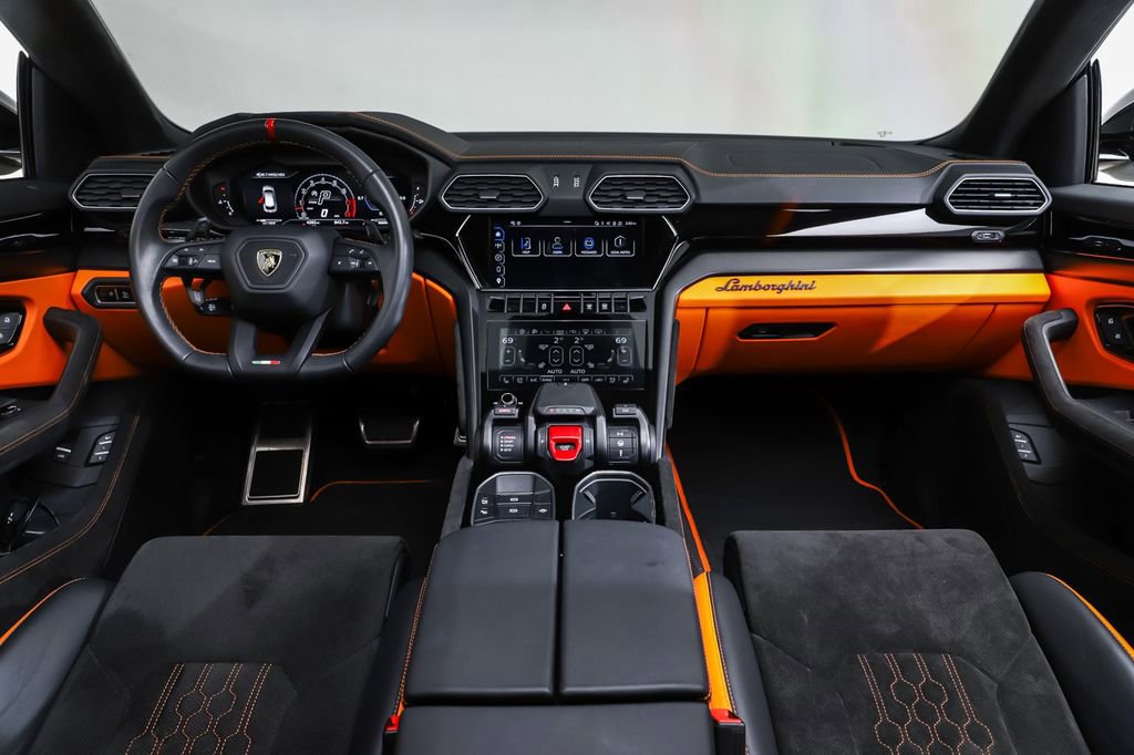 Used 2023 Lamborghini Urus S AWD/4WD image 7