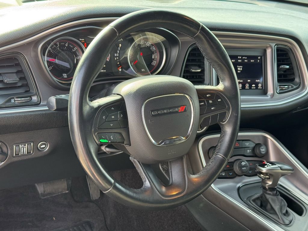 Used 2019 Dodge Challenger SXT image 14